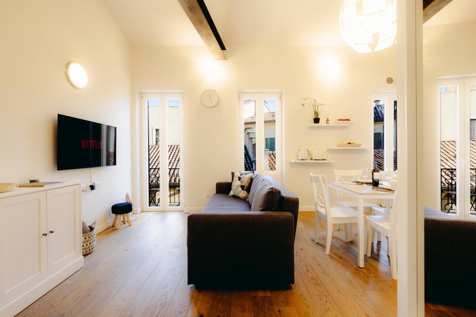 Eap Suites, Verona Exteriör bild